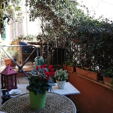 Apartments Campo De Fiori Rome Exterior photo